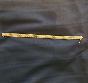 Elegant Gold Bracelet for Women